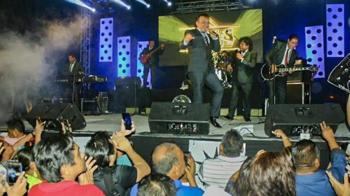 Acapulco - Los Angeles Negros vibran en la Nao