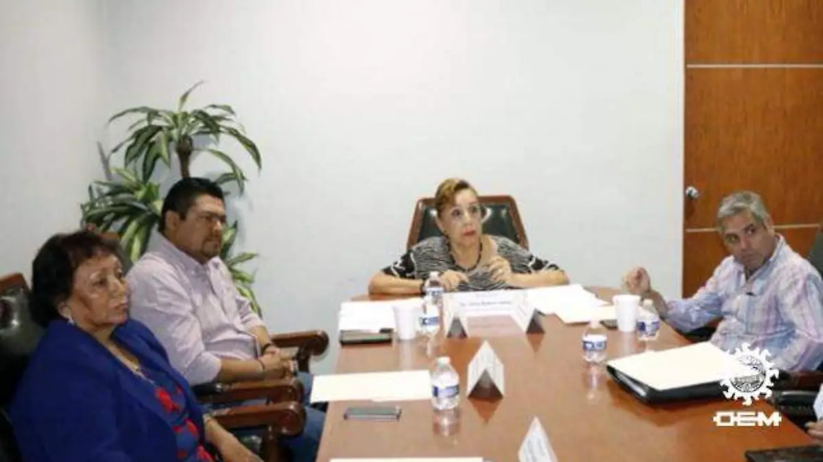 Aprueba congreso regreso de mal