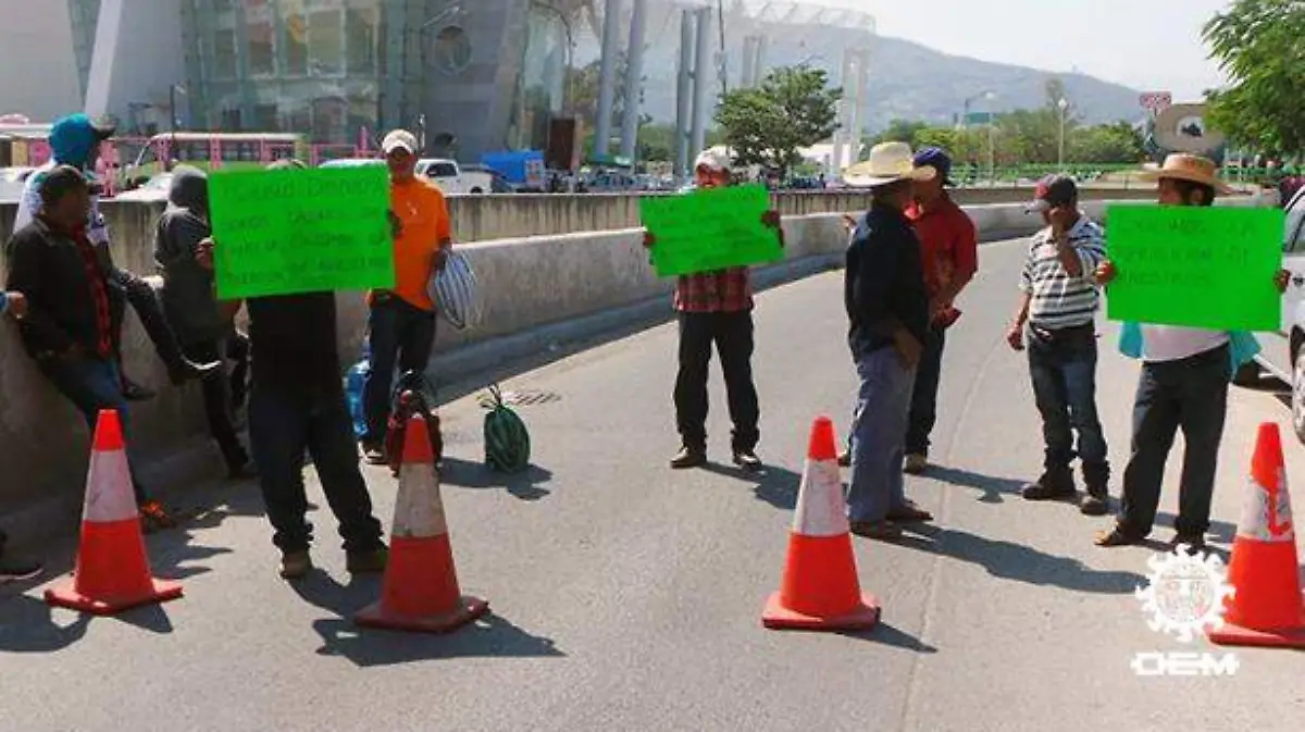 protesta en el palacio
