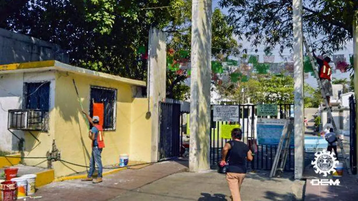 Acapulco - operativo especial en panteones por el Día de las Madres.