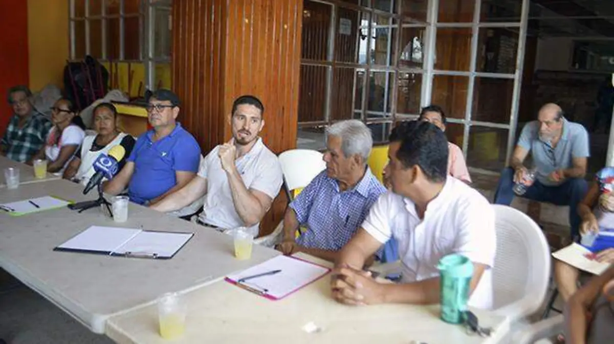 Acapulco - empresarios piden apoyos para solventar gastos