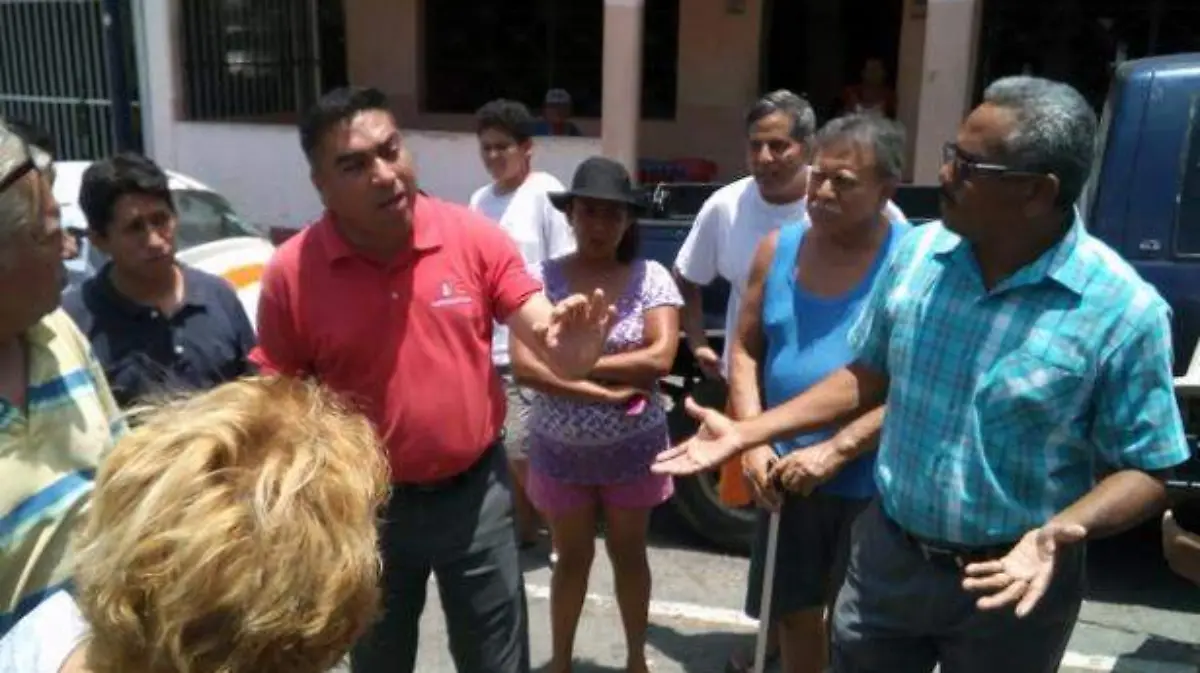 Acapulco - Protestan en la calle independencia 2