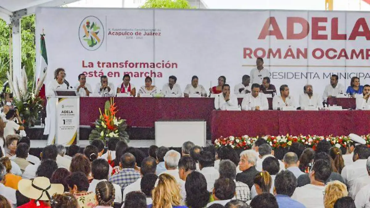Adela Román informe zócalo