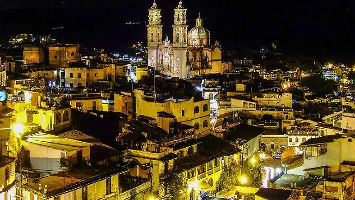 Taxco de Alarcón en la noche