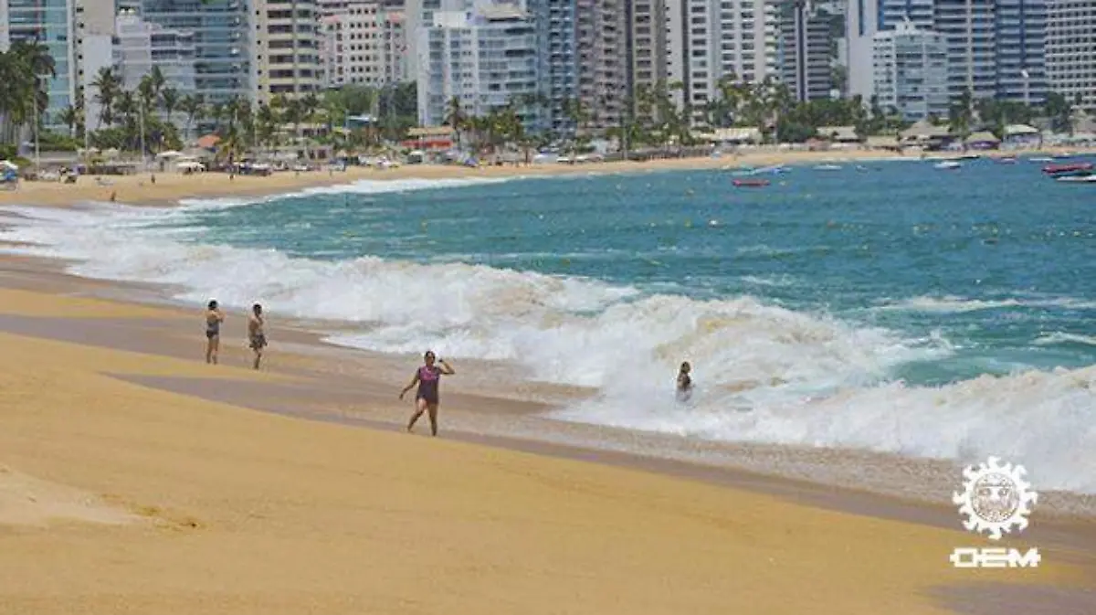Acapulco - Alerta por olas de mar de fondo