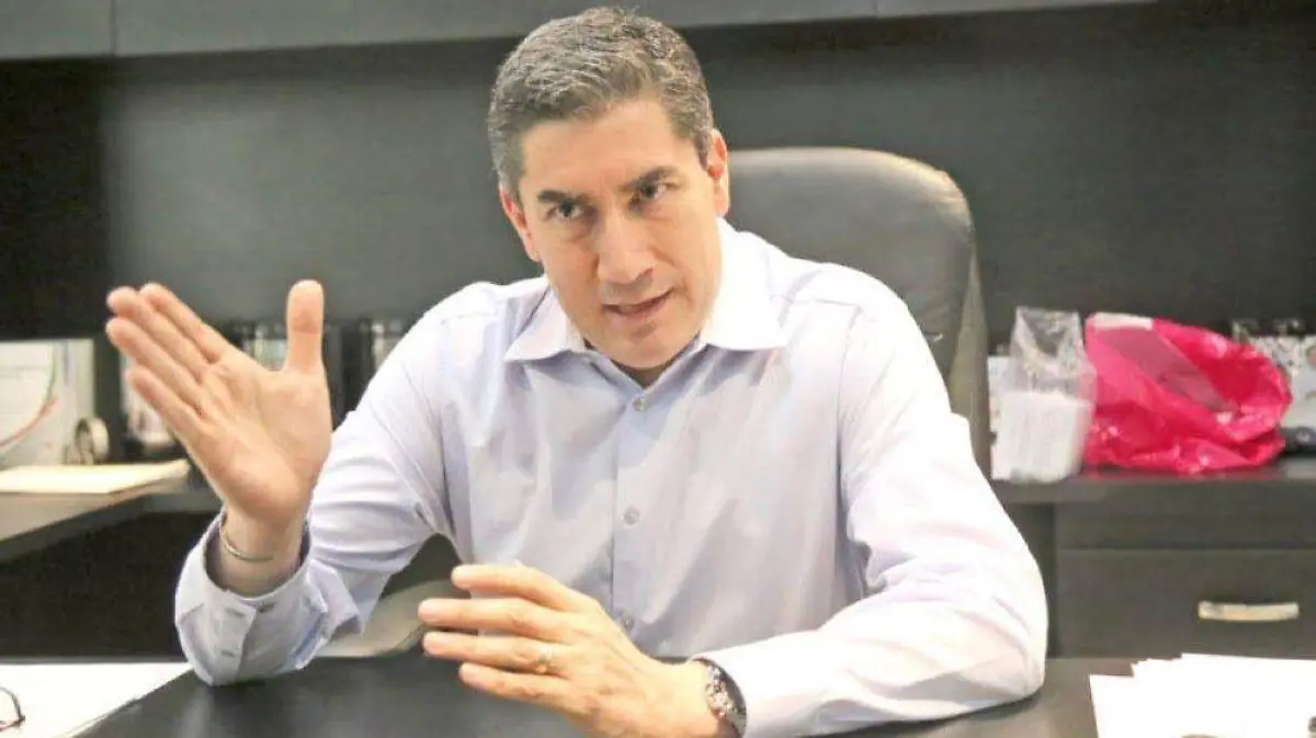 esteban albarran mendoza