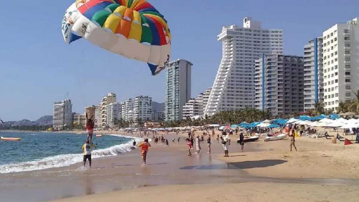 Parachute Acapulco playas