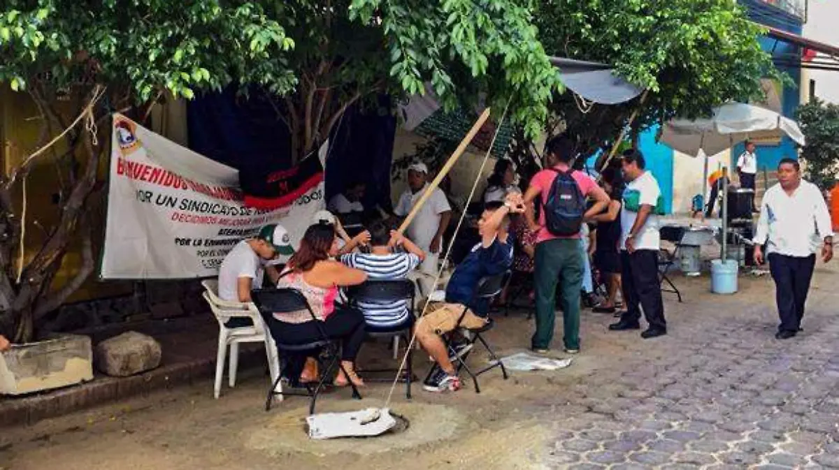 Acapulco - PAro laboral en copacabana