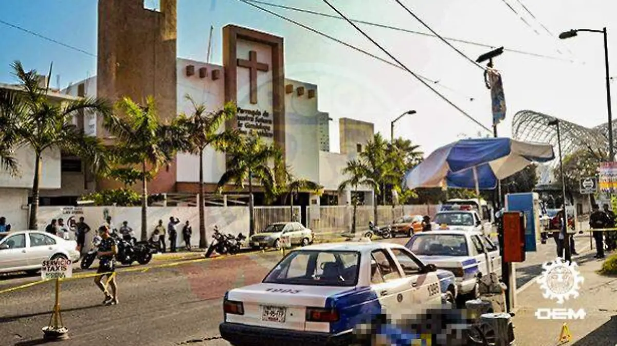 Acapulco - asesinan a dos taxistas frente a tienda de autoservicio