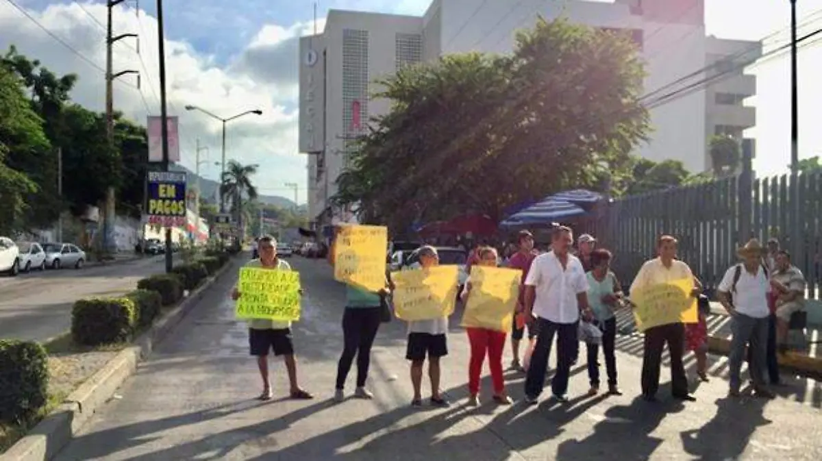 Acapulco - protesta ISSSTE
