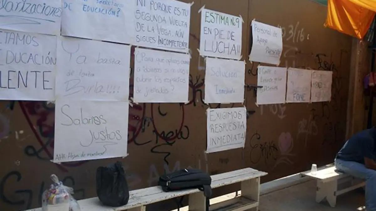 Guerrero_Chilpo_México_Toman_PRotesta_Escuela_Educación