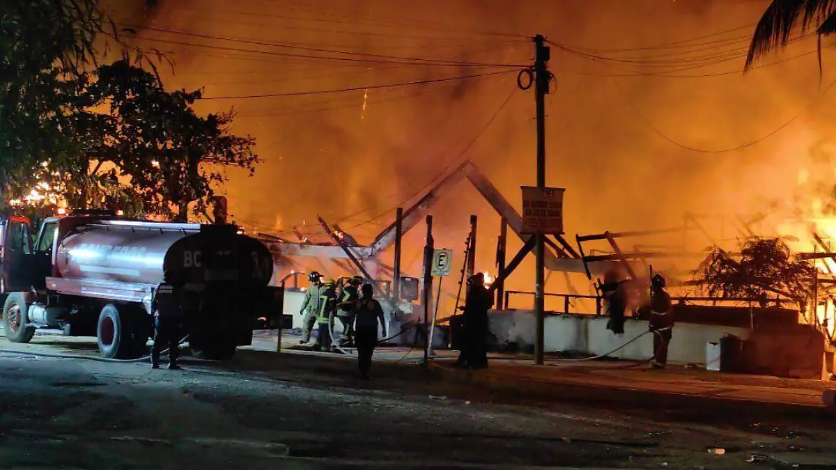 Incendio-Cabaña-Caleta