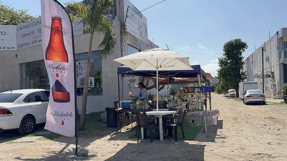 Comercio ambulante en la zona Diamante de Acapulco