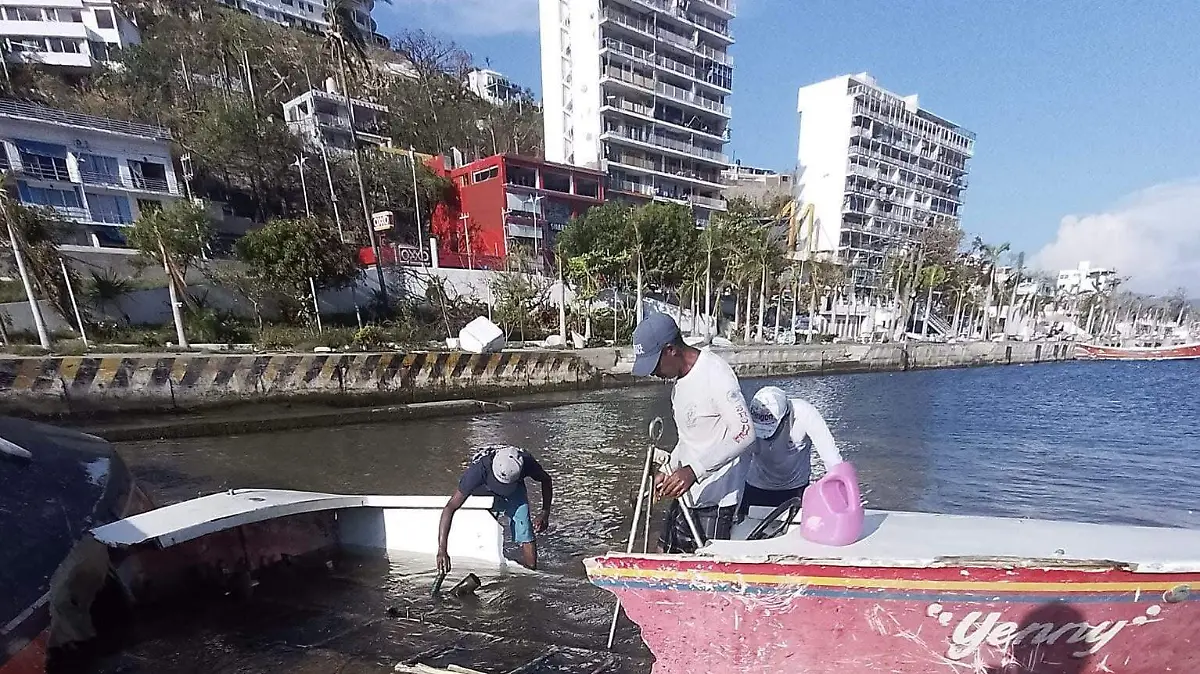 Embarcación afectada por Otis