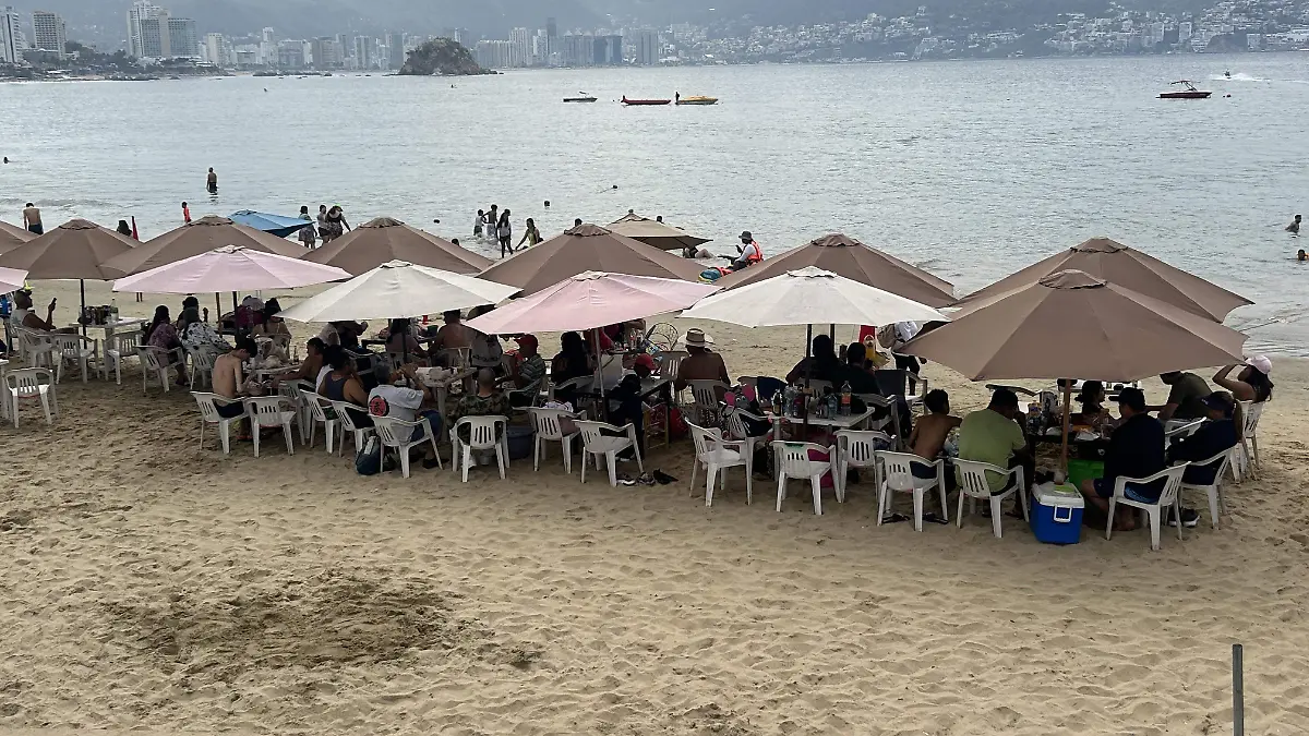 Temen empresarios de que nuevas playas sean invadidas en temporada de Semana Santa 