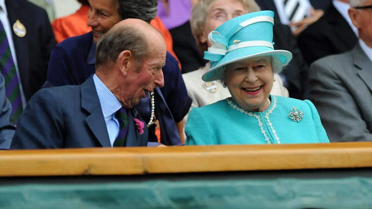 Reina Isabel en Wimbledon2