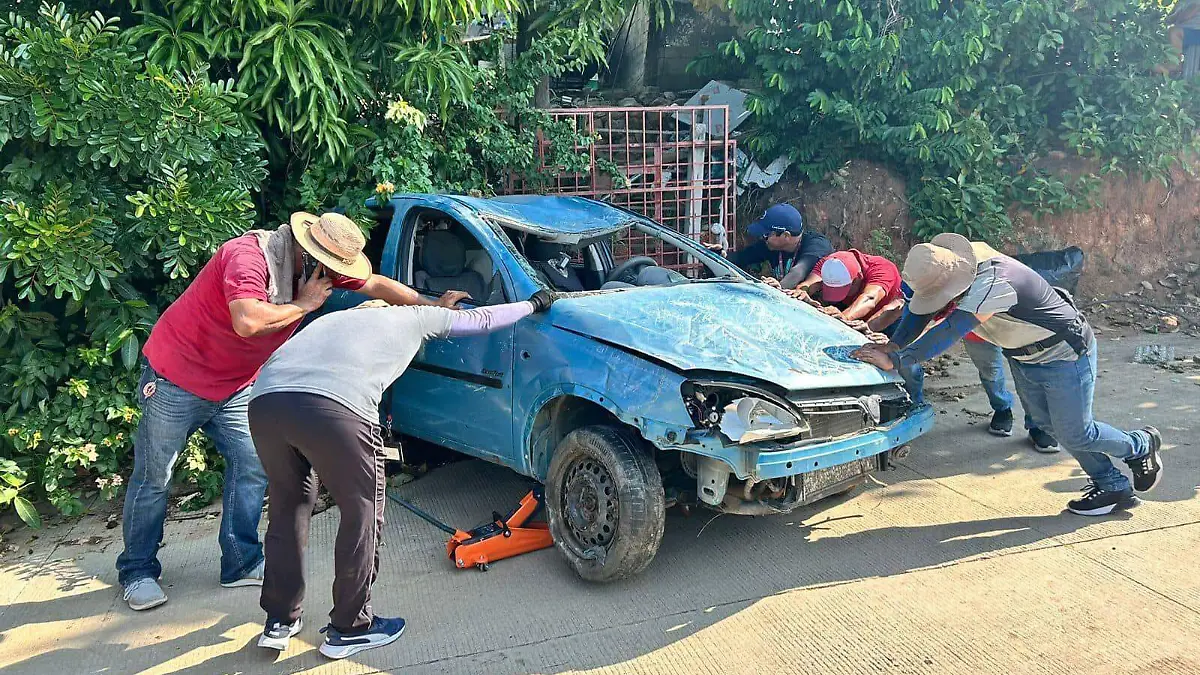 Vehículo - Chatarra