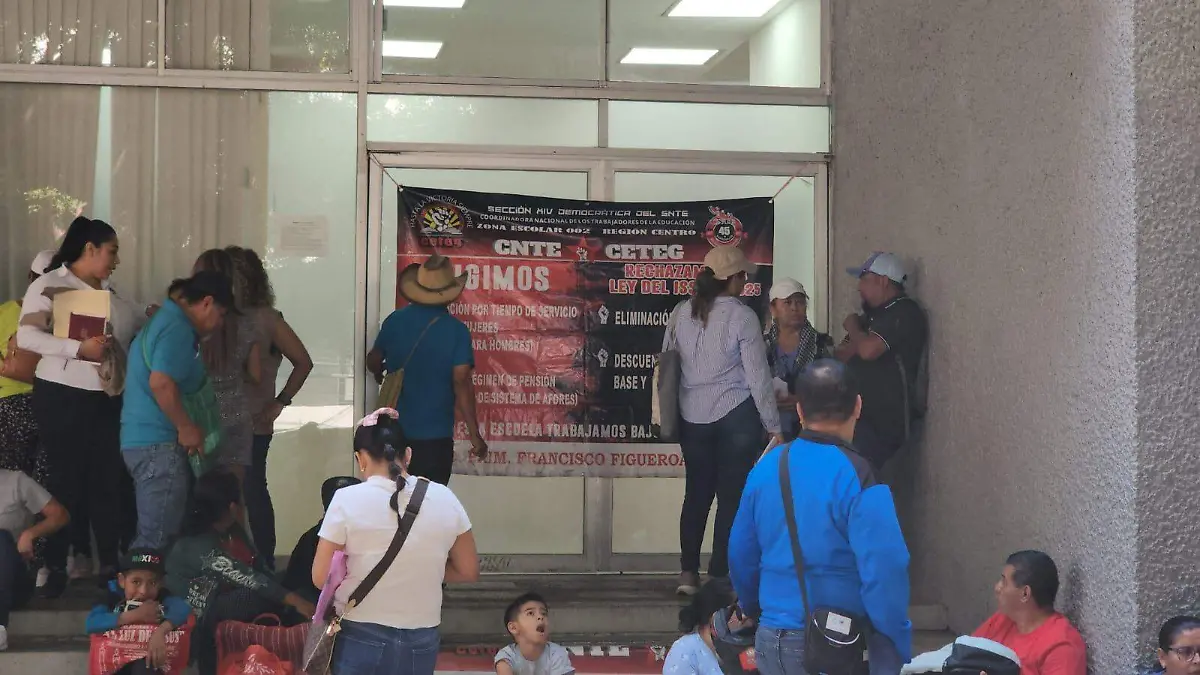 Maestros CETEG protesta