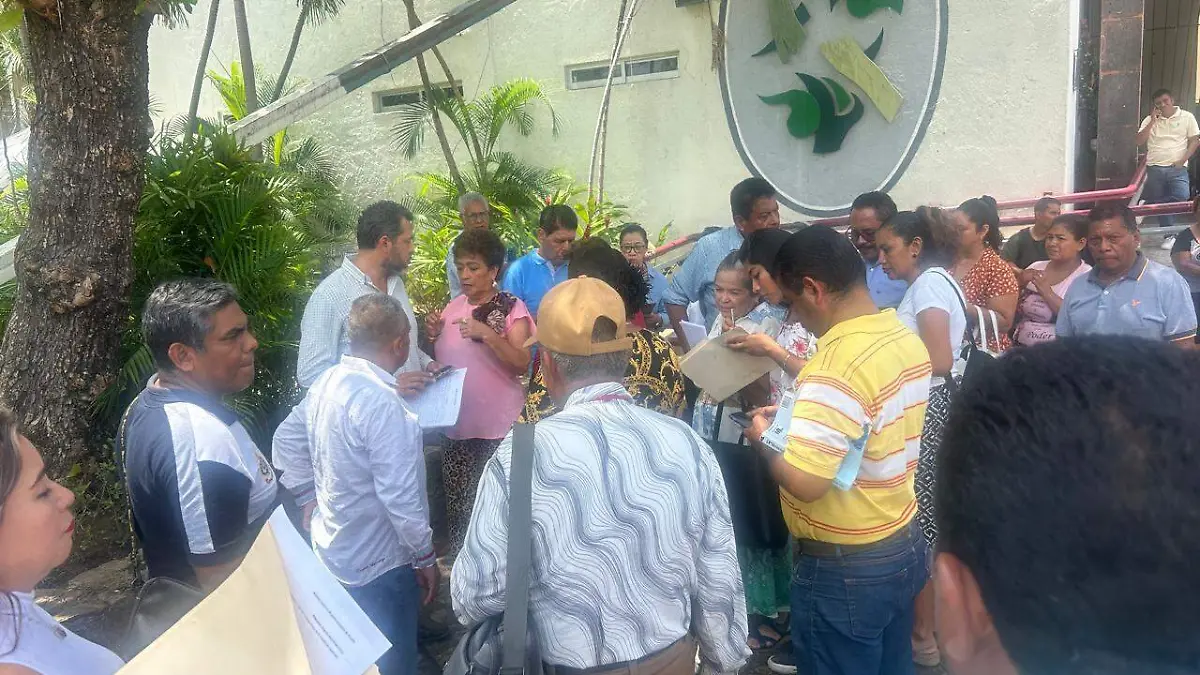 Denuncian falta servicios en todas las colonias de Acapulco 