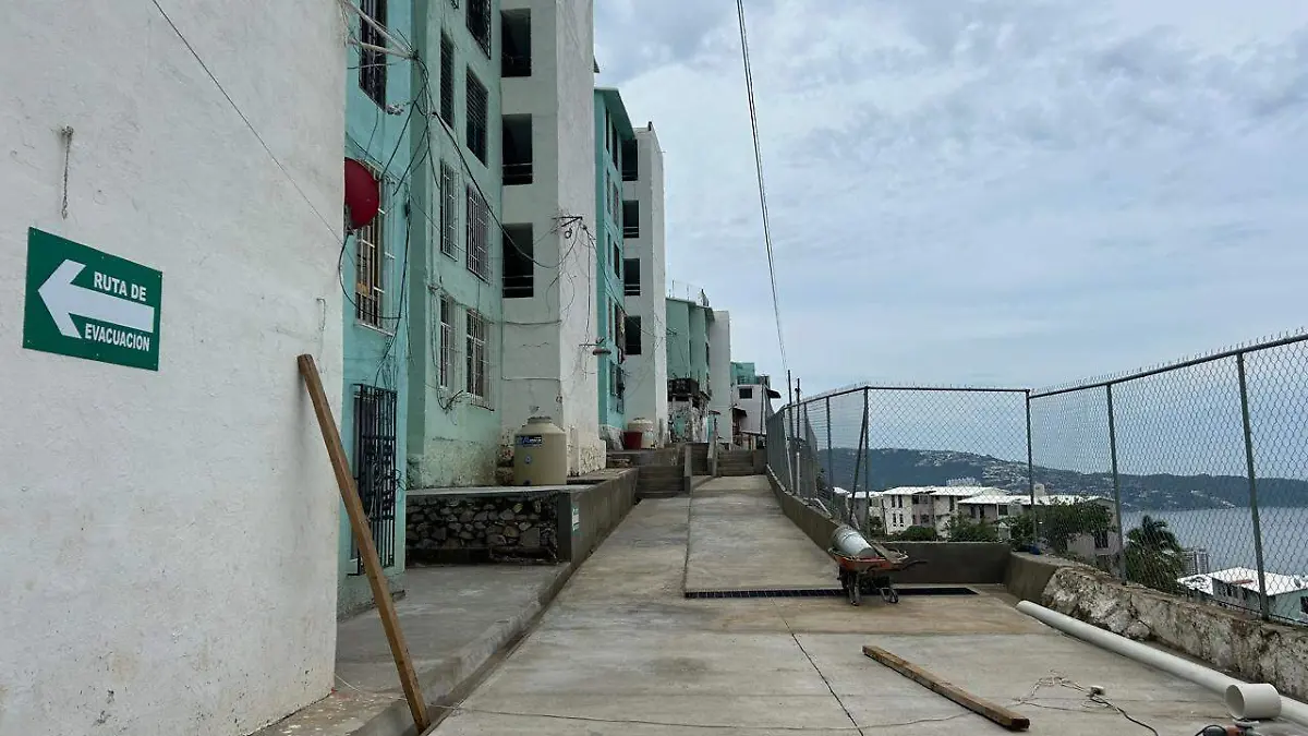 Son 70 familias las que fueron evacuadas desde el paso de John