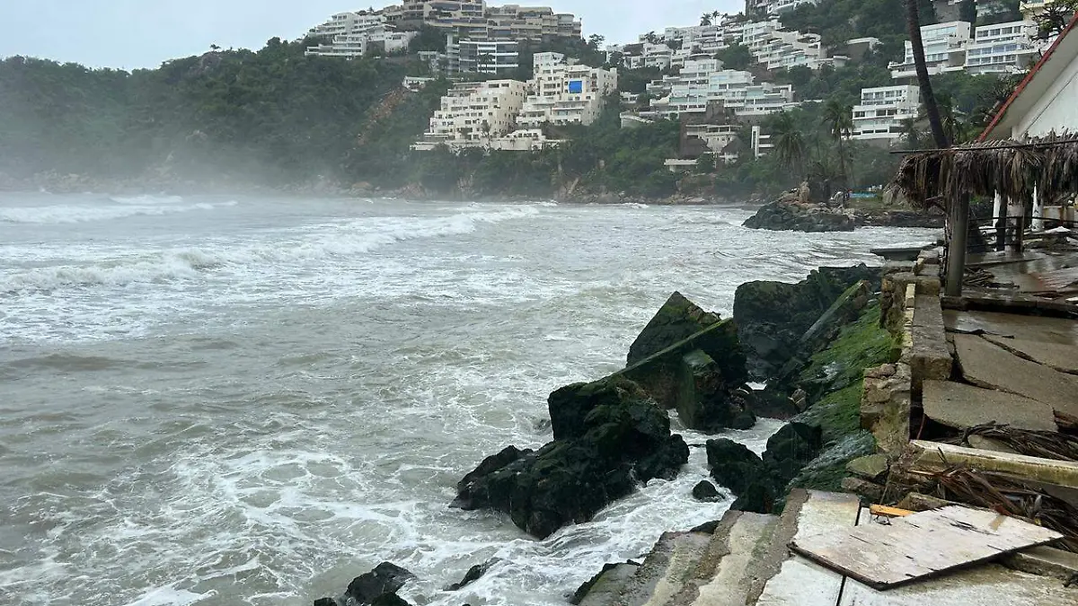 El mar de fondo los dejó sin playa para trabajar