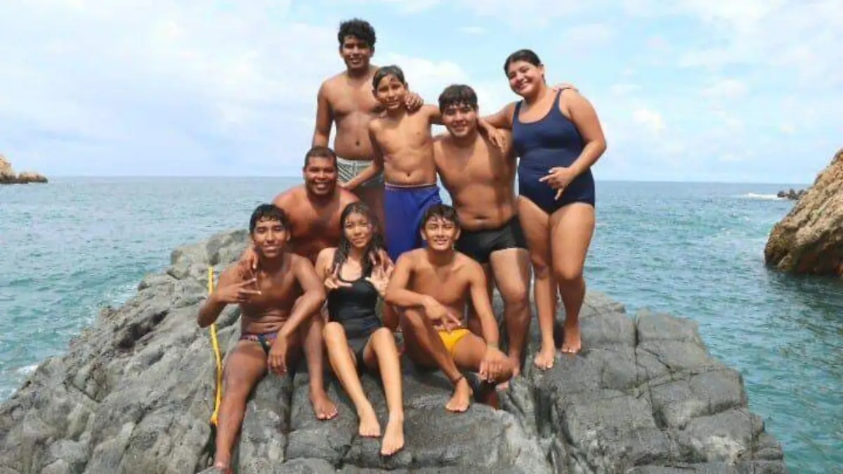 Clavados en la Quebrada 