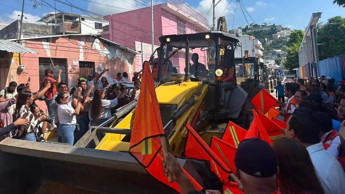 Acapulco puede transitar en la gran ciudad que queremos, afirma la alcaldesa