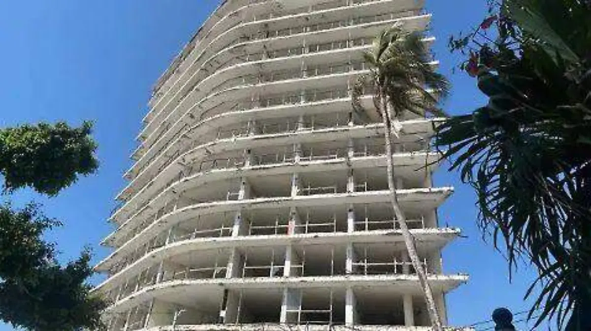 Hotel Maris, en Acapulco, inmueble abandonado