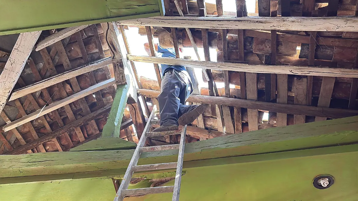 Habitantes de San Marcos, Guerrero, reparan sus viviendas