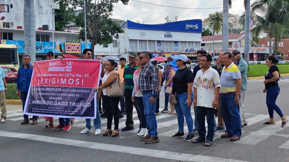 Protesta - Maestros - ACA