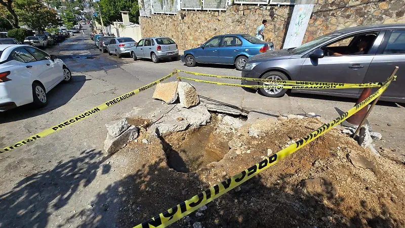 Socavón-Gran Vía Tropical 