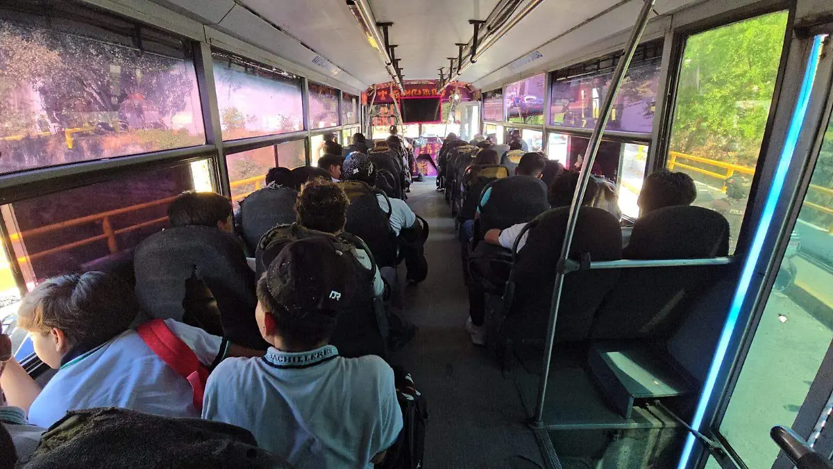 estudiante-colegio-bachilleres