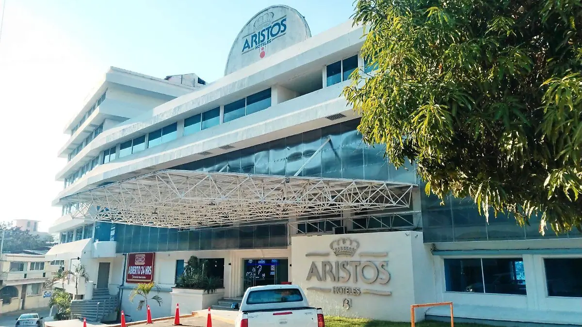 Hotel Aristos (2)