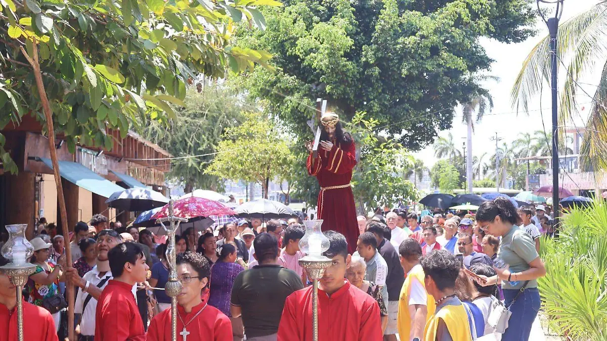 8f5231b5-cdf3-43db-869e-e93a79cae98a