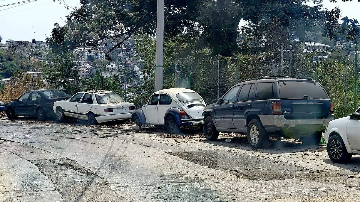 Carros abandonados