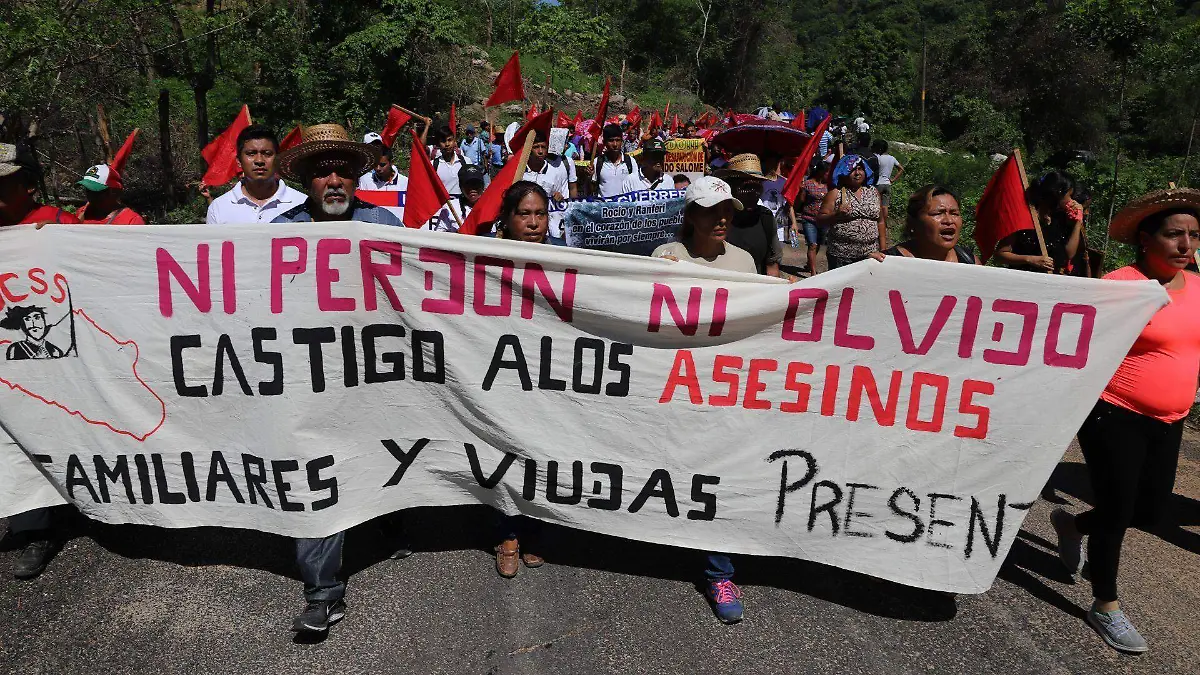 710439_Marcha Conmemoracion Aguas Blancas_web