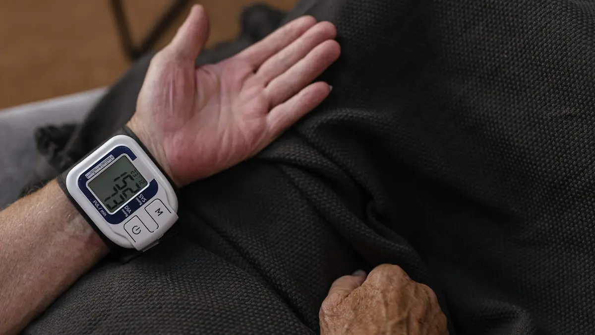 pexels-shvets-production-8900023