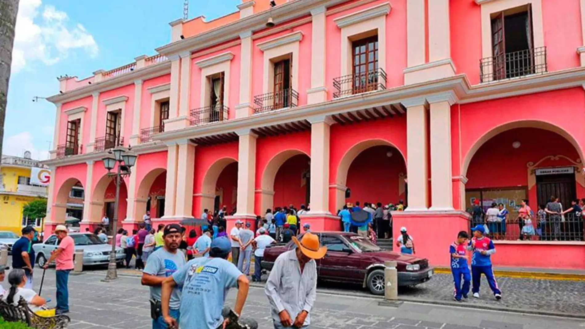 Protestan-por-falta-de-agua-en-Coscomatepec