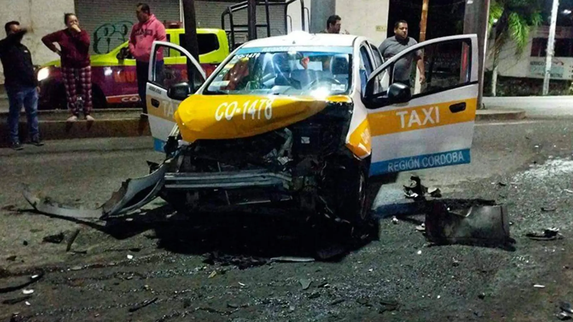 Chocan-a-taxista-en-Córdoba