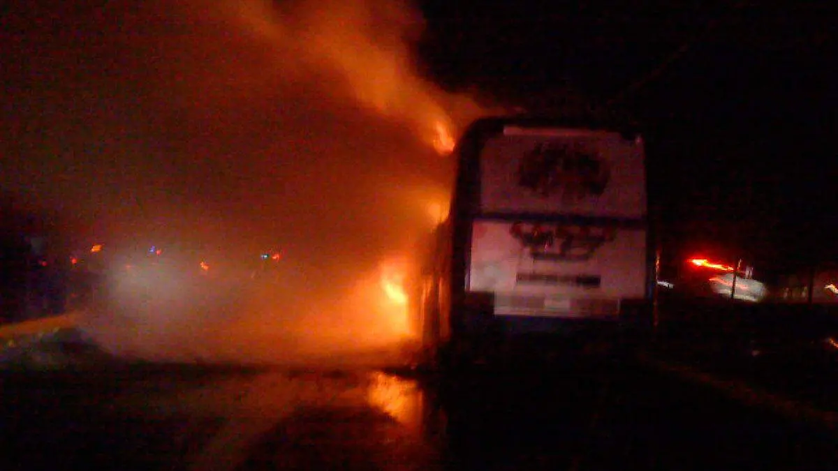 235140_Autobus-Incendio2_web