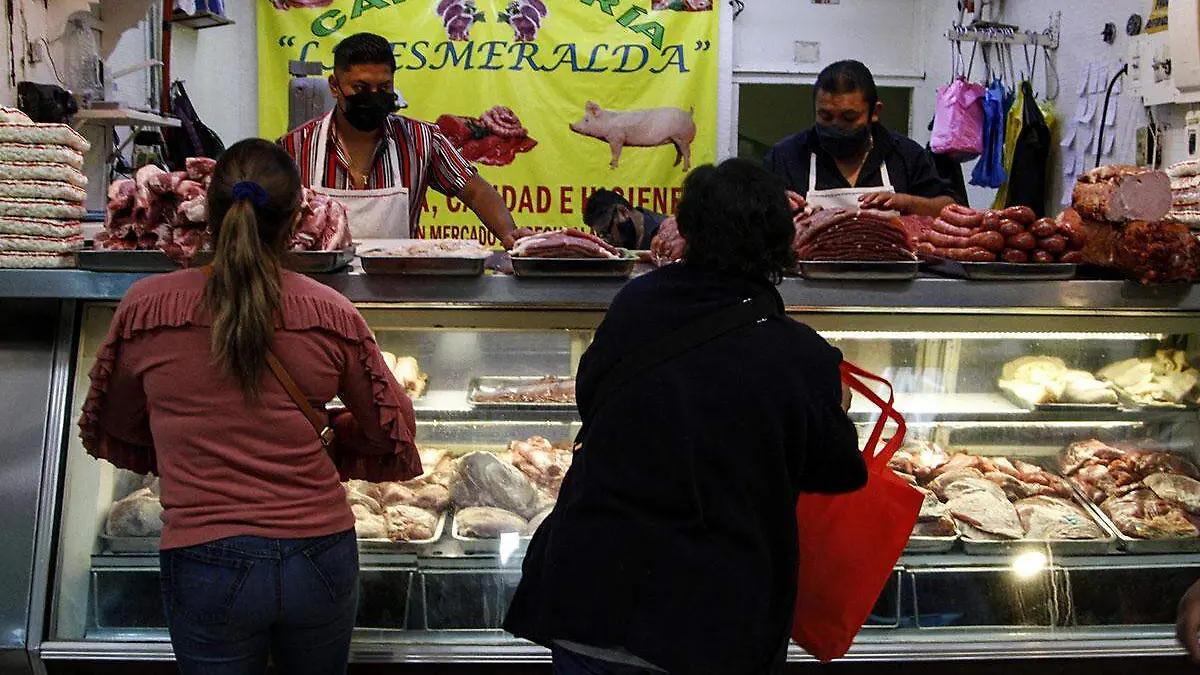 2-Incrementan-la-carne-de-pollo-res-cerdo-y-mariscos-en-Cordoba