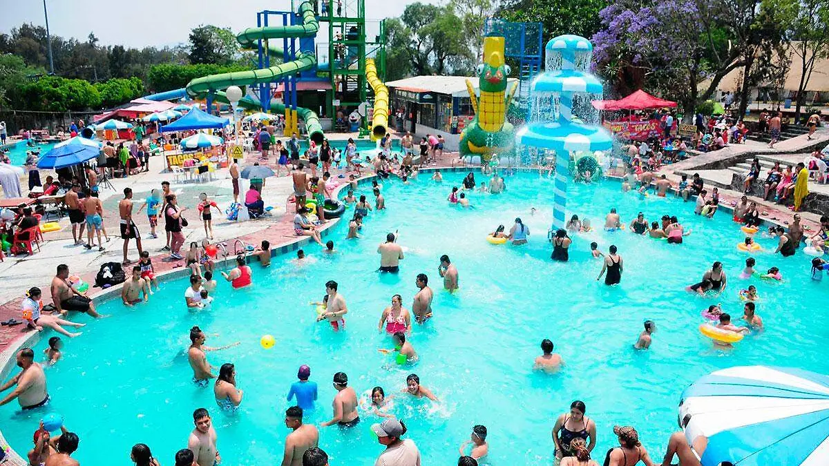 868929_Vacacionistas-Balneario-Elba-_web