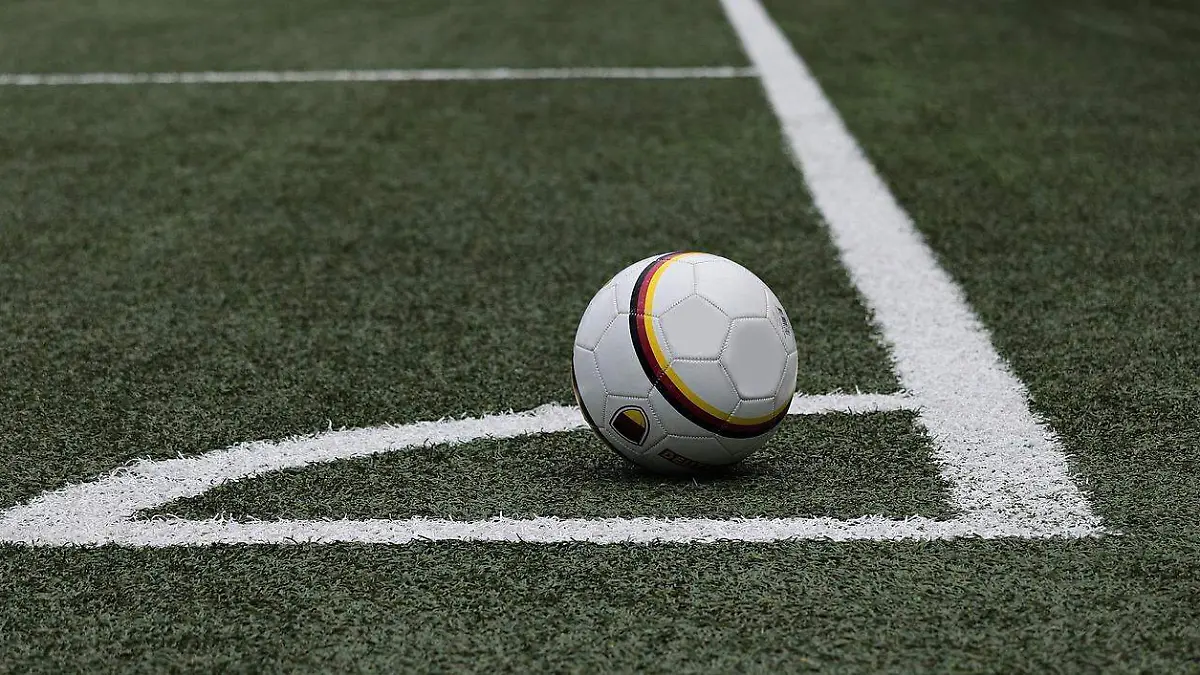 soccer-ga84d62ca6_1280