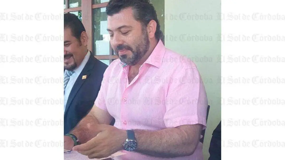 Antonio-Mansur-Oviedo