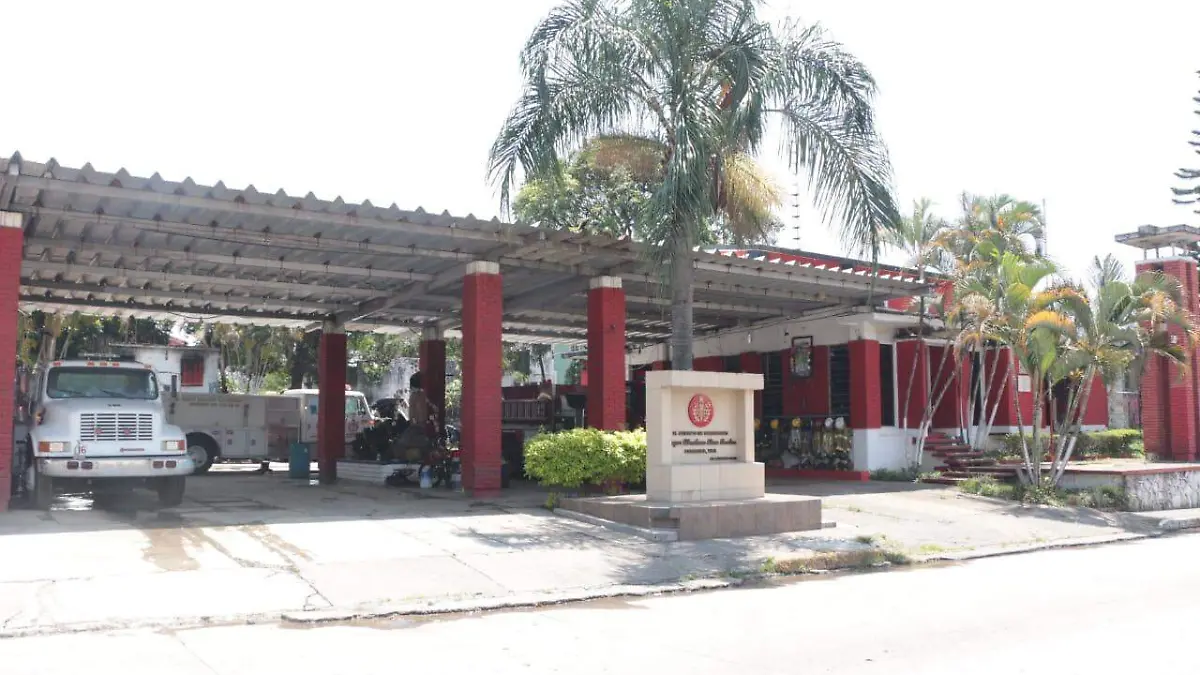 53b3d493-29b5-4f00-b6e9-6dc8e1936adc