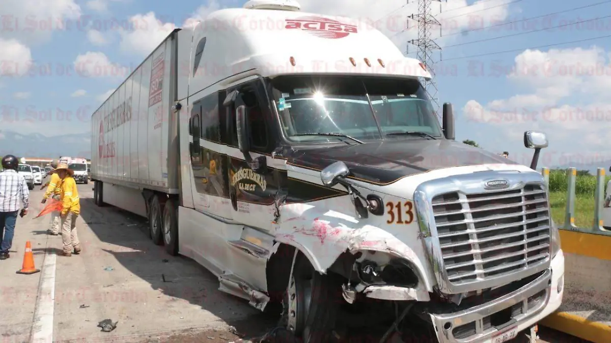 Accidente tráiler1