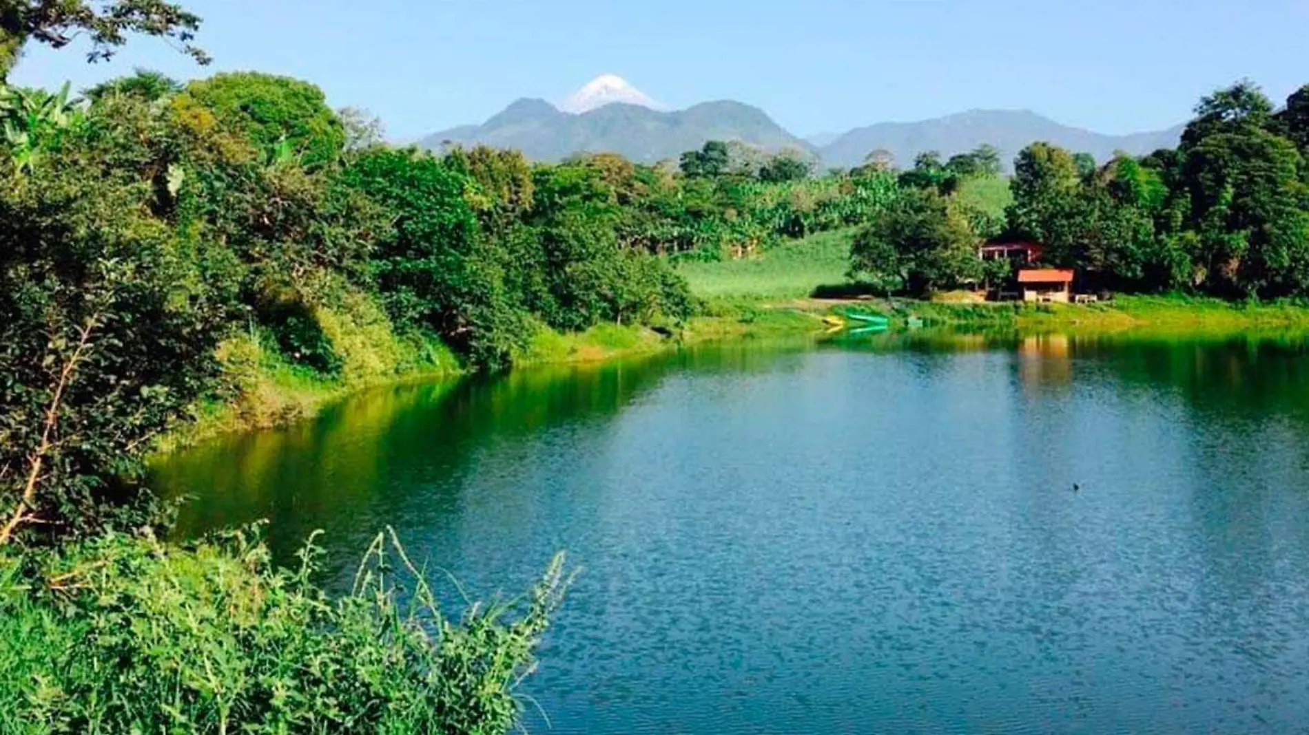 Laguna-del-Tule-en-Fortin-de-las-Flores