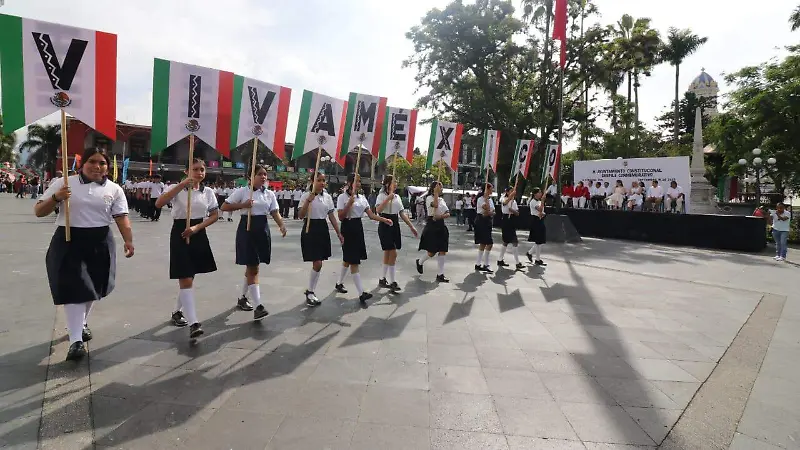 Acto civico y desfile 