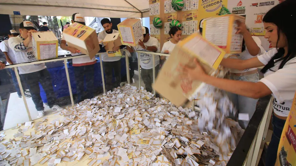 Primer premio del 36° sorteo Canaco lo gana Chocaman