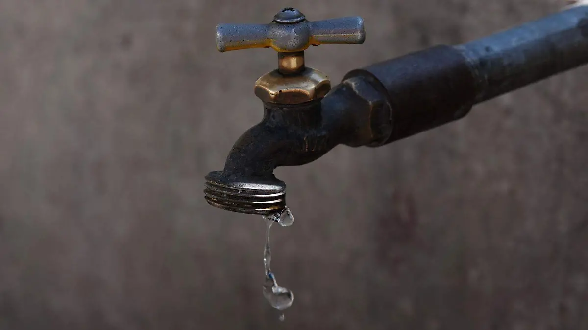 966185_Abastecimiento pipas agua Iztapalapa_web (1)